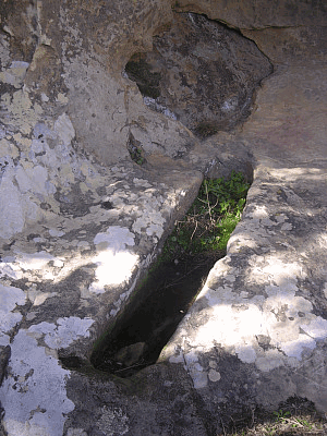 Tumba antropomorfa (Cueva del Boquete de Palos-2)